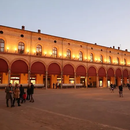 La Dimora Delle Emozioni - Il Fascino Del Centro Storico E L'adrenalina Dell'autodromo * Imola