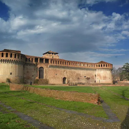 La Dimora Delle Emozioni - Il Fascino Del Centro Storico E L'adrenalina Dell'autodromo Lägenhet *
