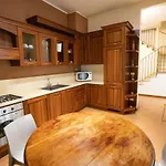 Apartament La Dimora Delle Emozioni - Il Fascino Del Centro Storico E L'adrenalina Dell'autodromo *