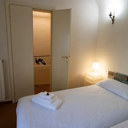 La Dimora Delle Emozioni - Il Fascino Del Centro Storico E L'adrenalina Dell'autodromo