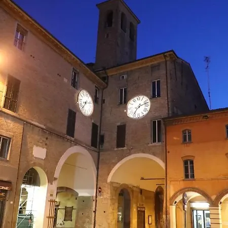 La Dimora Delle Emozioni - Il Fascino Del Centro Storico E L'adrenalina Dell'autodromo 아파트 이몰라