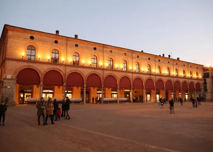 La Dimora Delle Emozioni - Il Fascino Del Centro Storico E L'adrenalina Dell'autodromo * Ίμολα